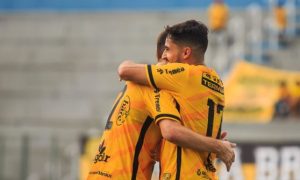 Amazonas vence o Alvorada